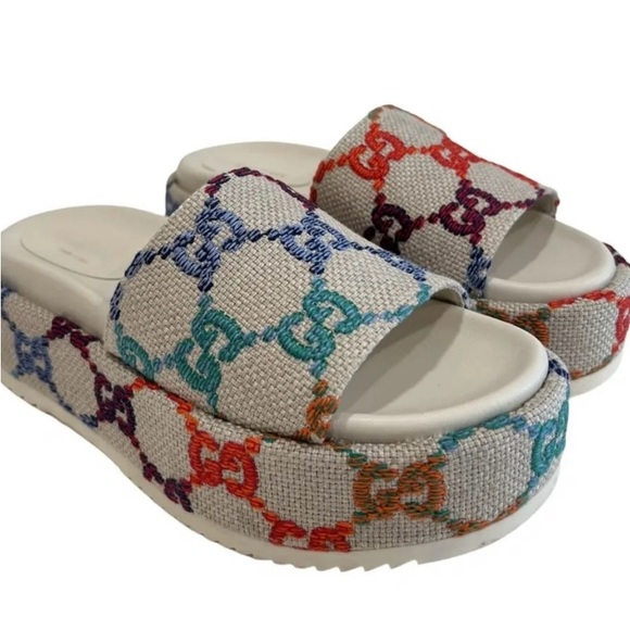 Gucci Sandals size 37 - Picture 1 of 2